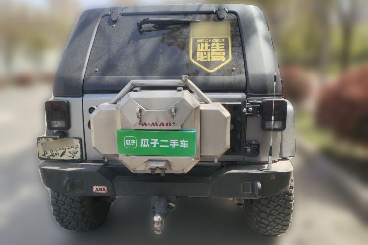 Used Jeep Wrangler 2015 3.6L Rubicon Four-Door Comfort Edition Rear