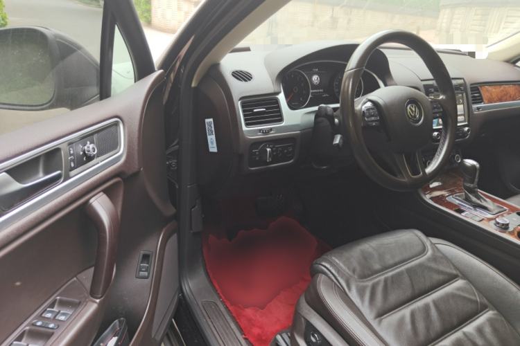 Used Volkswagen Touareg 2011 3.0 TSI Standard Version