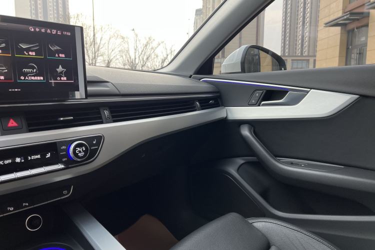 Used Audi A4L 2020 40 TFSI Luxury Dynamic Model
