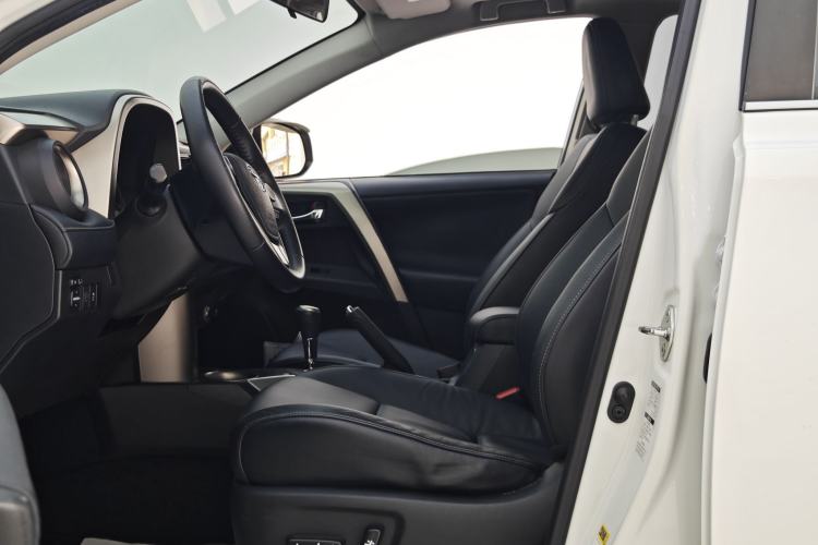 Used Toyota RAV4 2013 2.0L CVT Four-Wheel Drive New Edition
