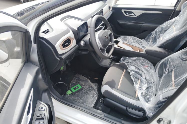 Used JAC Yiwei E10X 2024 Charming Edition 301km Lite
