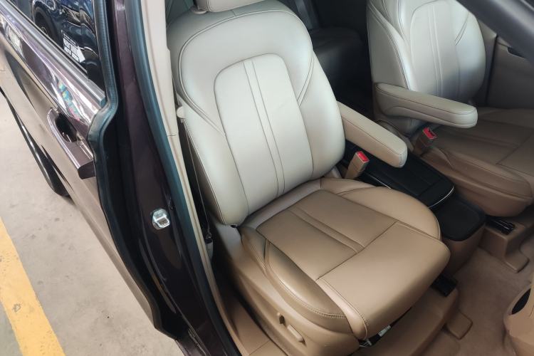 Used Buick GL8 2018 28T Prestige Version China VI Standard Right Front Seat