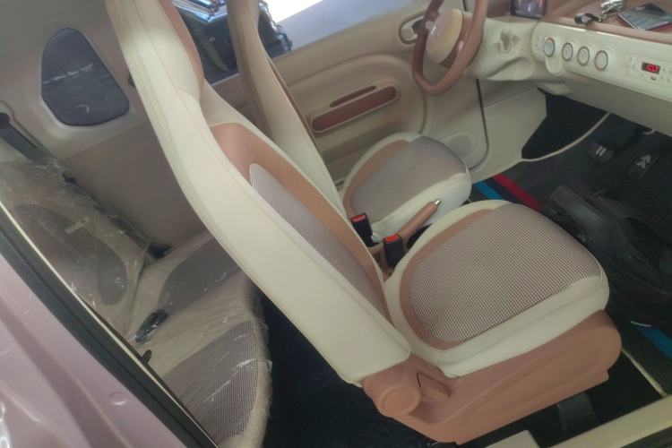 Used Bestune Pony 2026 222km Colorful Horse
