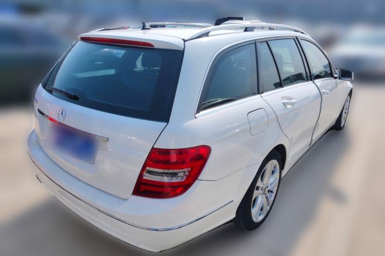 Used Mercedes-Benz C-Class 2011 C 200 Fashion Travel Edition
