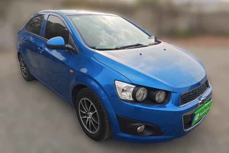 Used Chevrolet Aveo Sonic 2011 Sedan 1.4L MT SL