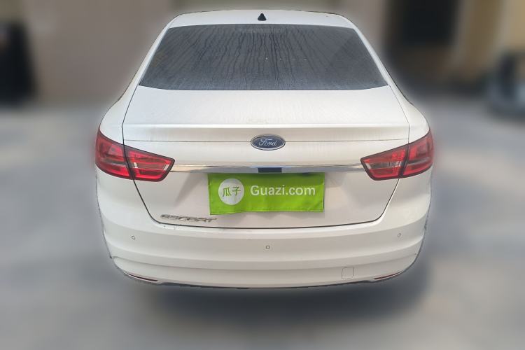 Used Ford Escort 2015 1.5L Automatic Fashion Model