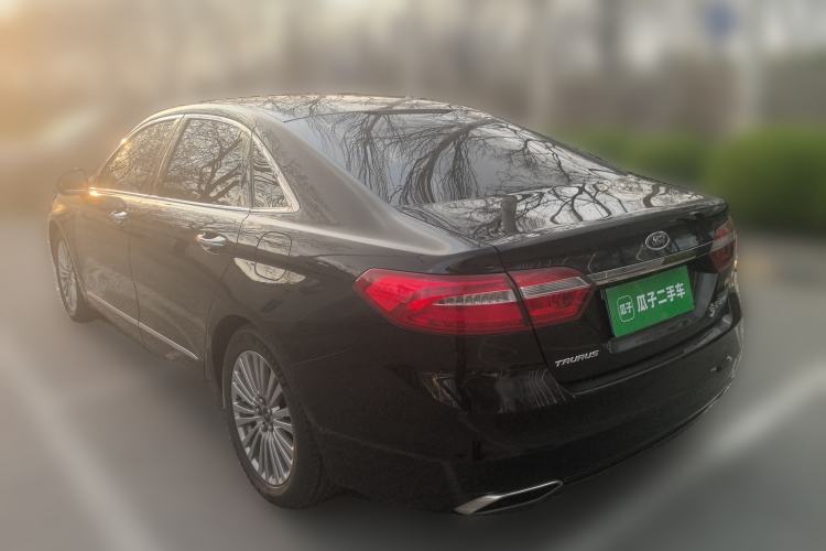 Used Ford Taurus 2015 EcoBoost 245 Luxury Model Rear Left 45 Deg