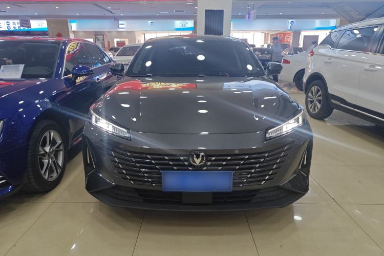 Used CHANGAN Eado 2025 Blue Whale 1.5T 500Bar Prestige Model Exterior 1