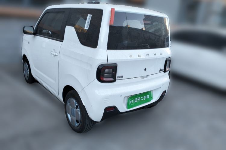 Used Geely Galaxy Panda 2023 Panda Mini 200km Endurance Bear
