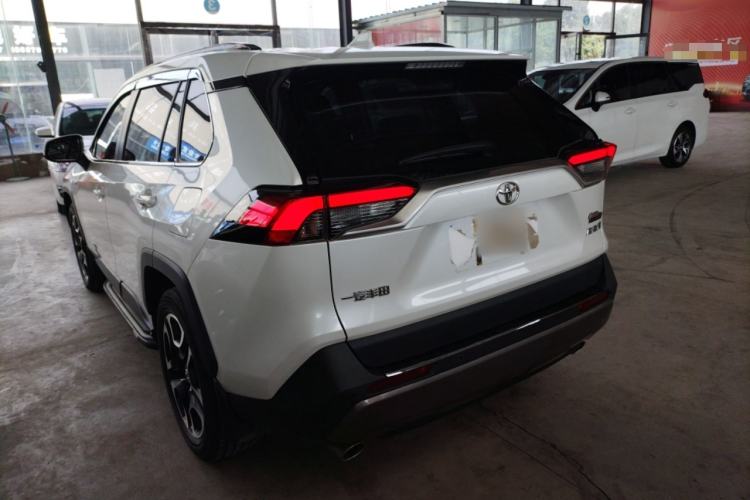 Used Toyota RAV4 2021 2.0L CVT Two-Wheel Drive Prestige Edition