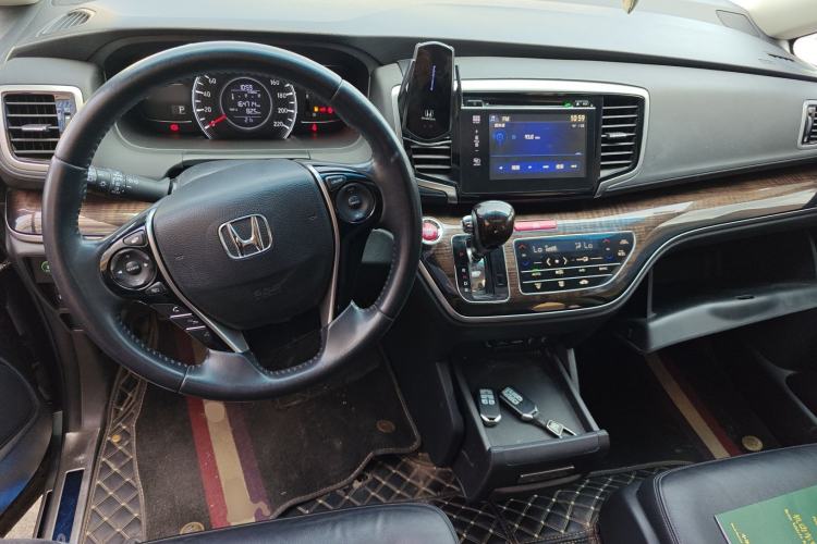 Used Honda Odyssey 2017 2.4L Smart Edition Center Console