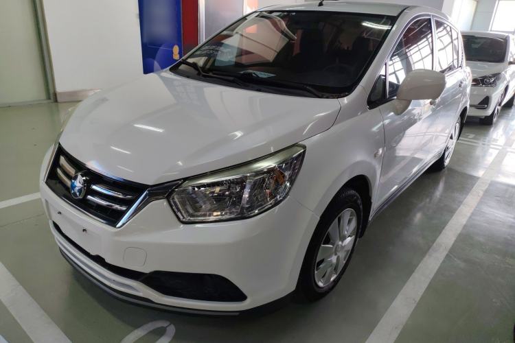Used Venucia R50 2015 1.6L Manual Fashion Edition