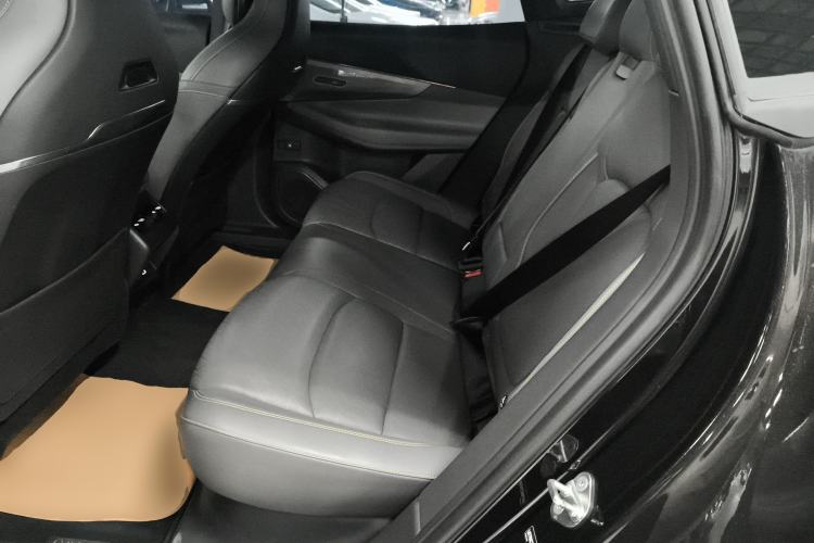 Used Lynk & Co 08 EM-P 2024 120km Long-Range Plus