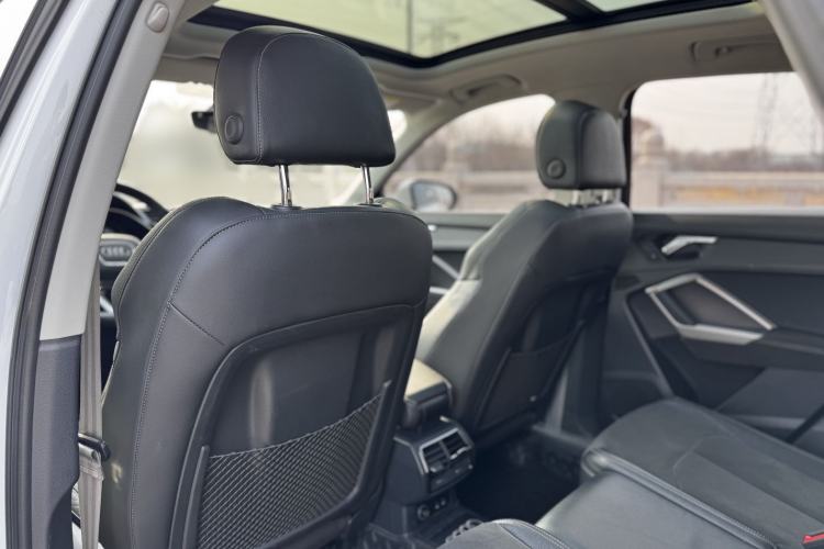 Used Audi Q3 2021 35 TFSI Progressive Dynamic Edition
