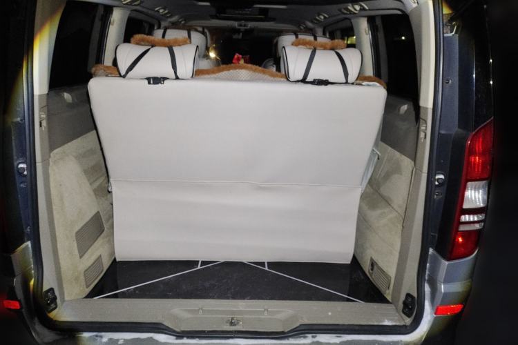 Used Mercedes-Benz Viano 2011 2.5L Navigator Edition