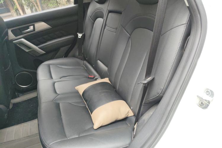 Used Haval H2 2014 1.5T Manual Two-Wheel Drive Elite Edition Left Rear Seat