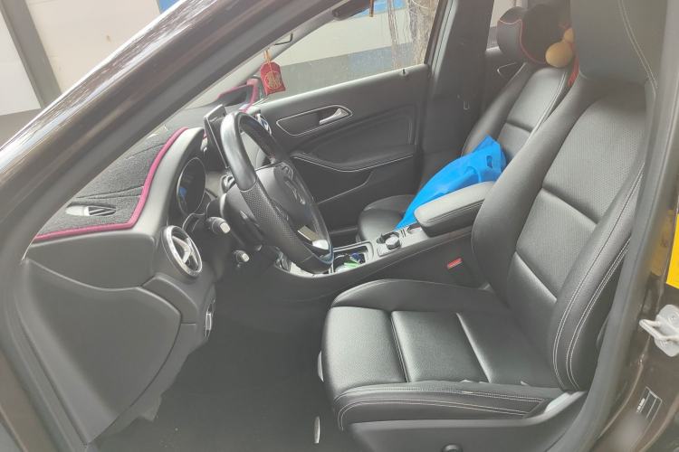 Used Mercedes-Benz GLA 2016 GLA 200 Sport Edition Left Front Seat