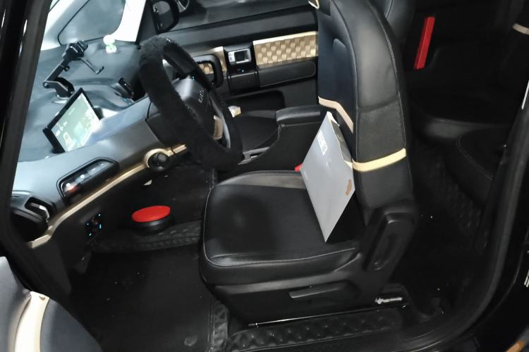 Used Baojun KiWi EV 2022 Artist Lite Edition Ternary Lithium Left Front Seat