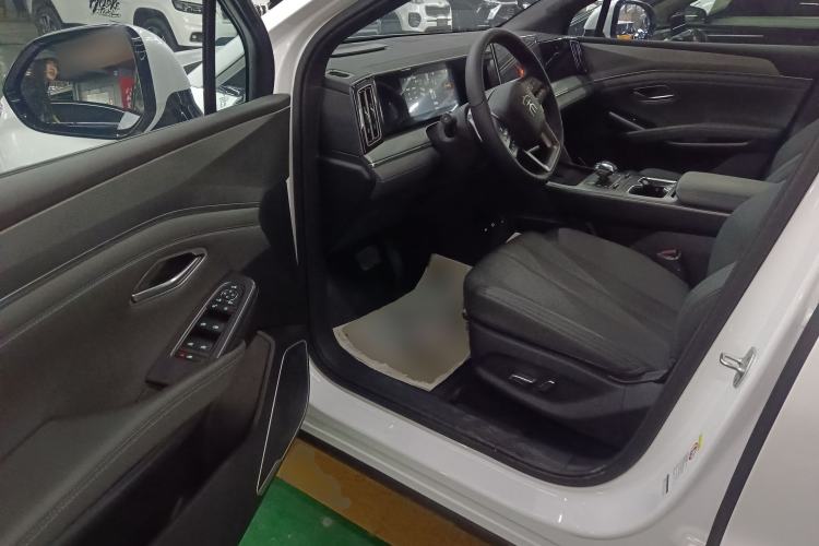 Used BYD Song L DM-i 2025 Intelligent Driving Version 112 km Leading Trim Driver Seat