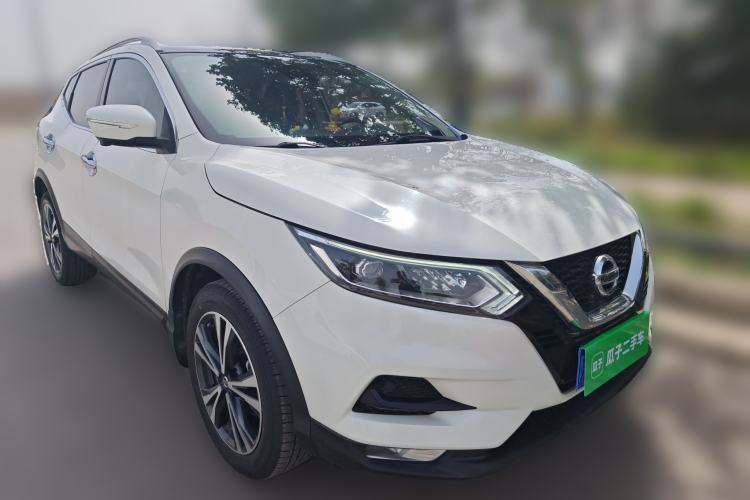 Used Nissan Qashqai 2019 2.0L CVT Luxury Edition Front Right 45 Deg