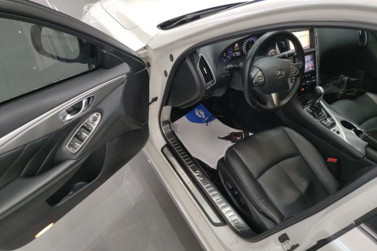 Used Infiniti Q50L 2015 2.0T Enjoyment Edition Driver Seat
