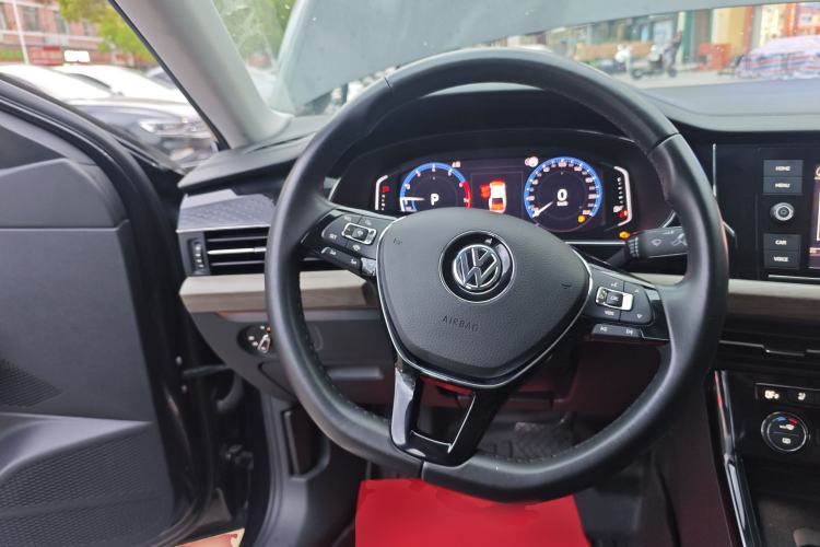 Used Volkswagen Passat 2019 330TSI Luxury Edition China V Standard Steering Wheel