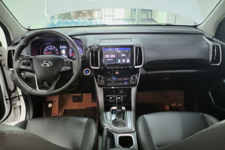 Used Hyundai ix35 2018 2.0L Automatic 2WD Zhiyong·Changxiang Edition Center Console