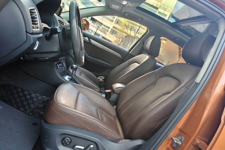 Used Audi Q3 2016 35 TFSI quattro all-wheel-drive style model Interior 1