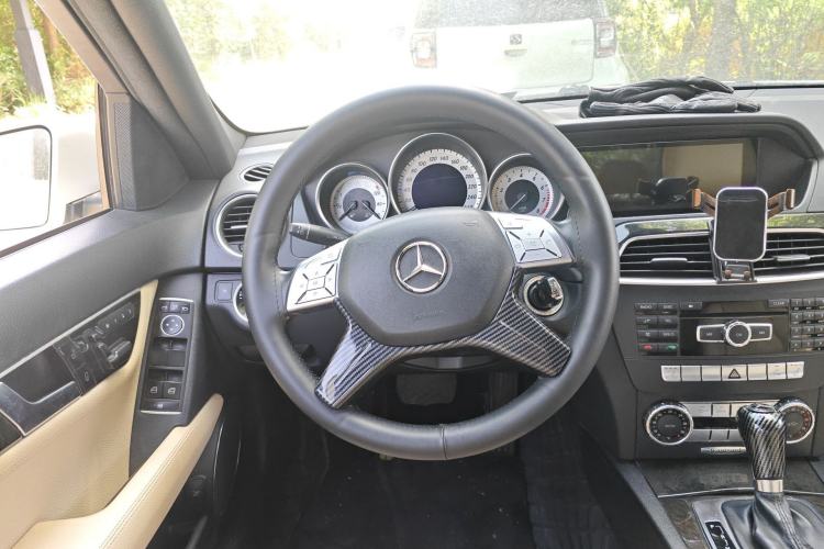 Used Mercedes-Benz C-Class 2011 C 200 CGI Fashion Model