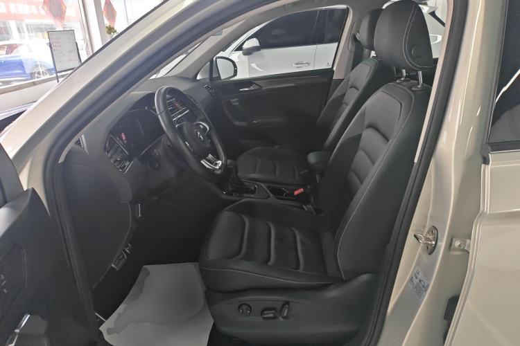 Used Volkswagen Tiguan L 2021 330TSI Automatic Two-Wheel Drive R-Line Enhanced Edition
