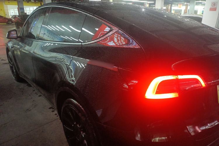 Used Tesla Model Y 2022 Revised Version Long-Range All-Wheel Drive Exterior 2