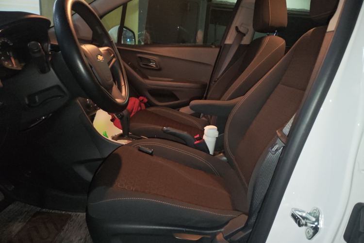 Used Chevrolet Trax 2017 1.4T Automatic Two-Wheel Drive Comfort Version Left Front Seat