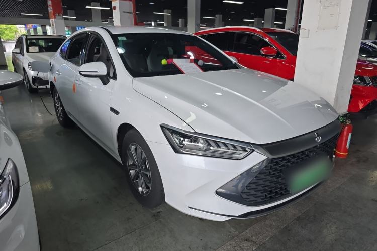 Used BYD Qin PLUS 2024 HONOR Edition DM-i 55KM Leading Model Front Right 45 Deg
