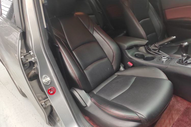 Used Mazda 3 Axela 2014 Sedan 1.5L Manual Comfort Model