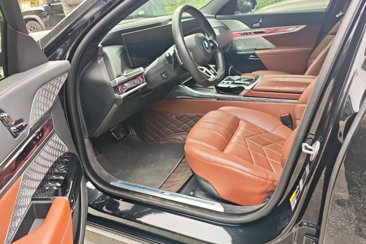 Used BMW i7 2023 eDrive50L Prestige M Sport Package