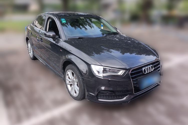 Used Audi A3 2014 Limousine 40 TFSI S line Comfort Model
