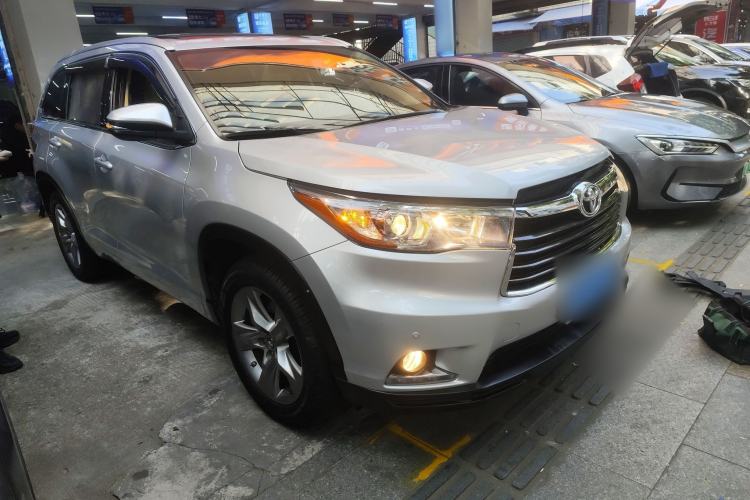 Used Toyota Highlander 2015 2.0T Two-Wheel Drive Luxury Edition 7 Seats