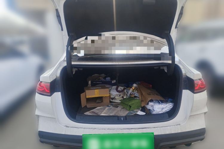 Used BYD Qin L 2024 DM-i 120KM Excellence Model
