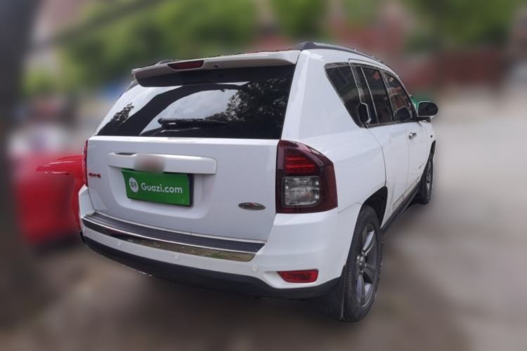 Used Jeep Compass 2014 2.4L four-wheel drive sport version Rear Right 45 Deg