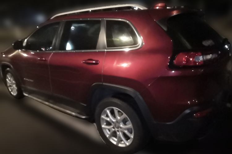 Used Jeep Cherokee 2016 2.4L Leading Edition Rear Left 45 Deg