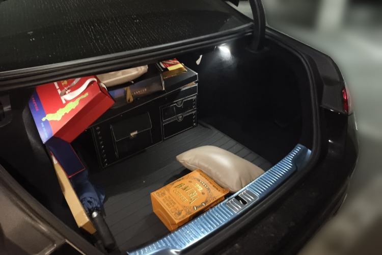 Used Mercedes-Benz Maybach S-Class 2023 S 480 4MATIC Trunk