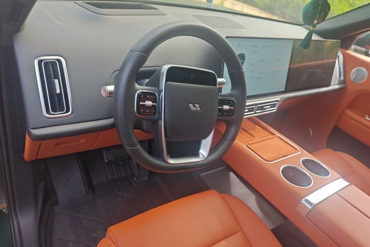 Used Li Auto L9 2024 Ultra Model Center Console