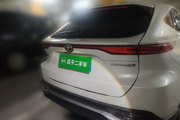 Used Toyota Harrier 2022 2.0L CVT Two-Wheel Drive Deluxe Edition
