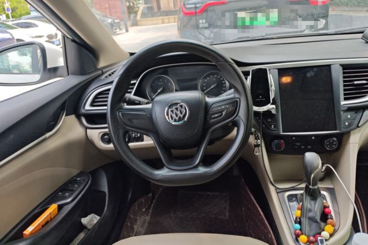 Used Buick GT 2017 15N Automatic Elite Version Steering Wheel