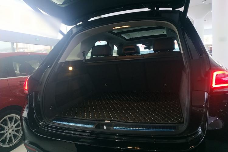 Used Mercedes-Benz GLE 2020 Restyled GLE 350 4MATIC Fashion Edition Trunk