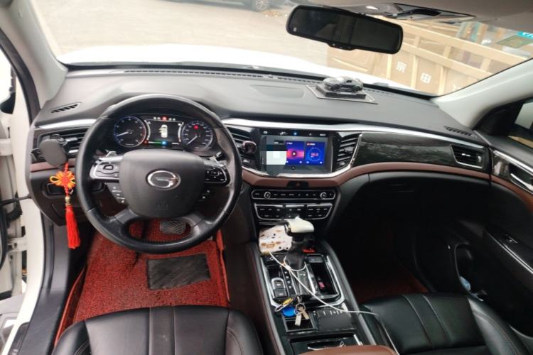 Used GAC Trumpchi GS8 2017 320T Two-Wheel Drive Luxury Smart Connectivity Version (7 Seats)
