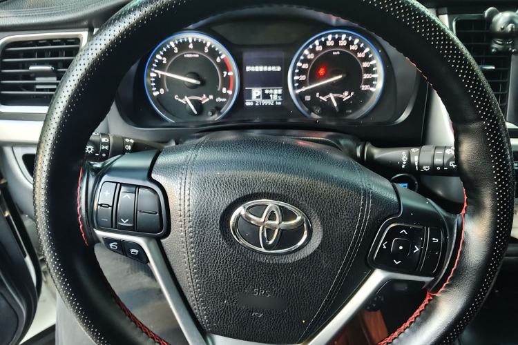 Used Toyota Highlander 2015 2.0T Four-Wheel Drive Luxury Edition 7-Seater
