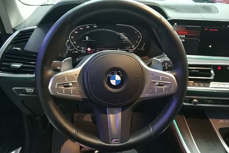 Used BMW X5 2022 Restyled xDrive 30Li M Sport Package Steering Wheel