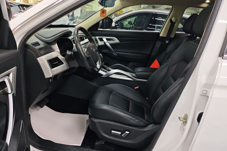 Used Geely Auto Emgrand X7 Sport 2018 1.8TD Automatic Two-Wheel Drive Smart Connect 4G Internet Edition