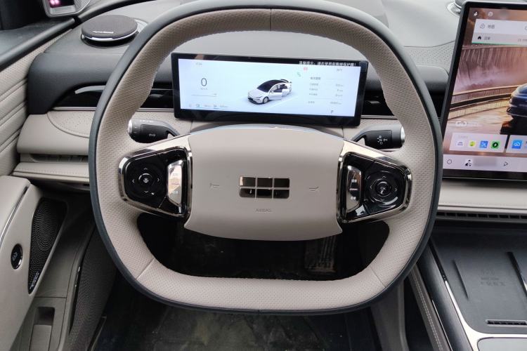 Used Geely Galaxy 8 2025 130km EM-P Starship Edition
